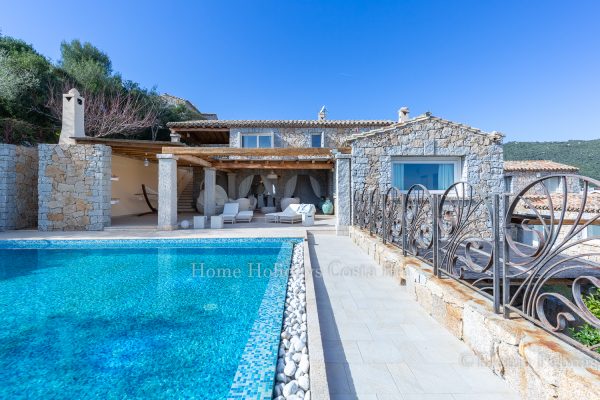 Home Holidays Villa prestigiosa con piscina Cala Sinzias